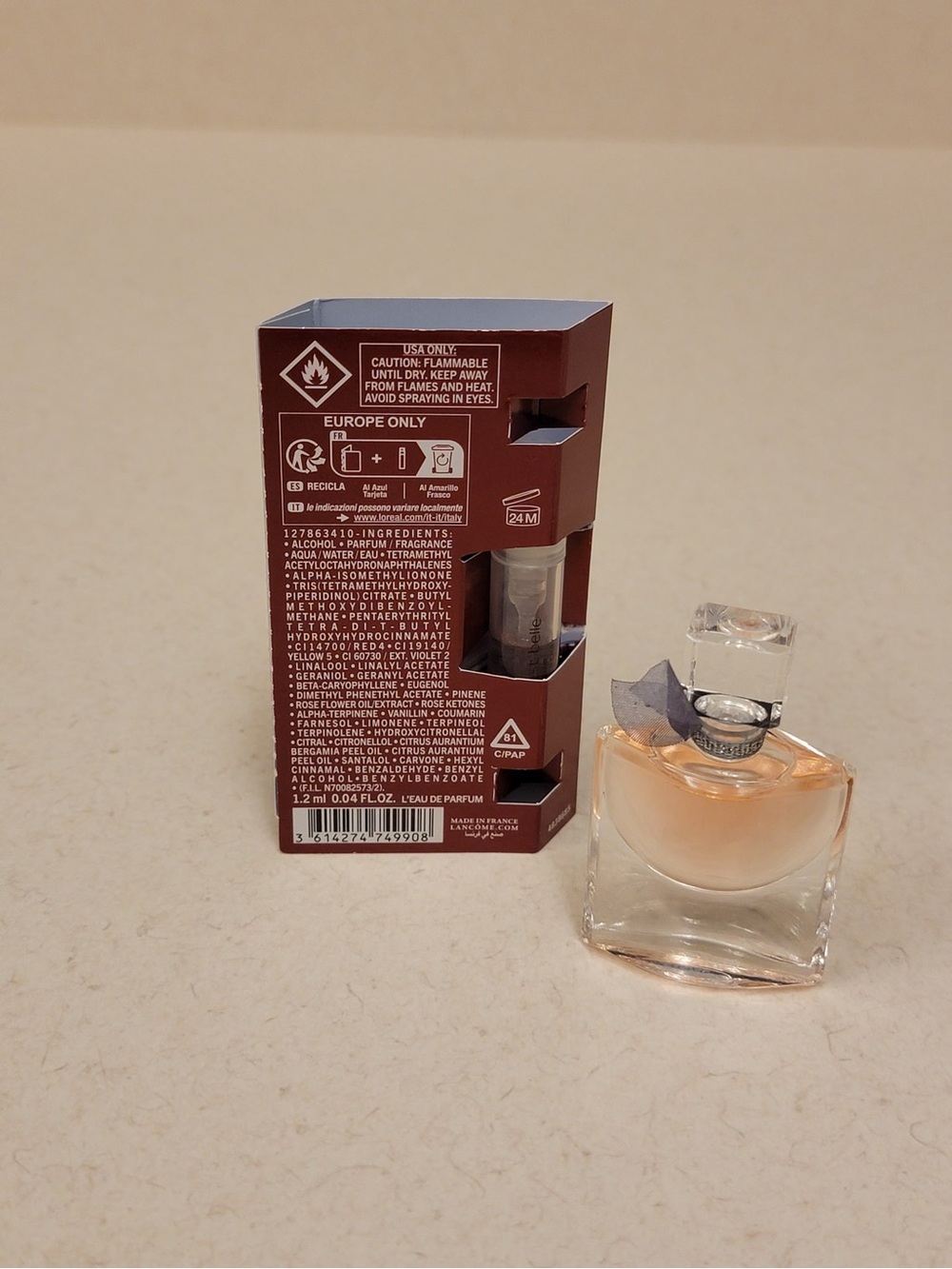 Lancome - La vie est belle- Mini Dabber (4 ml.) & sample (1.2 ml.) - Picture 2 of 3